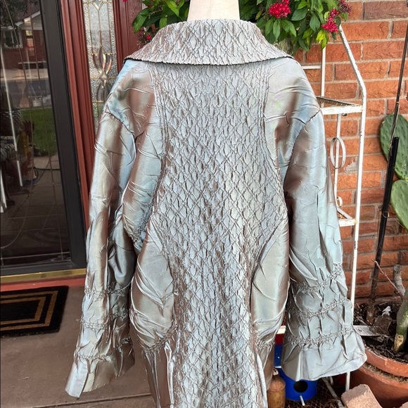 General Apparel • Women • Iridescent • Shiny • Turquoise • Size Medium • Jacket - Picture 15 of 16